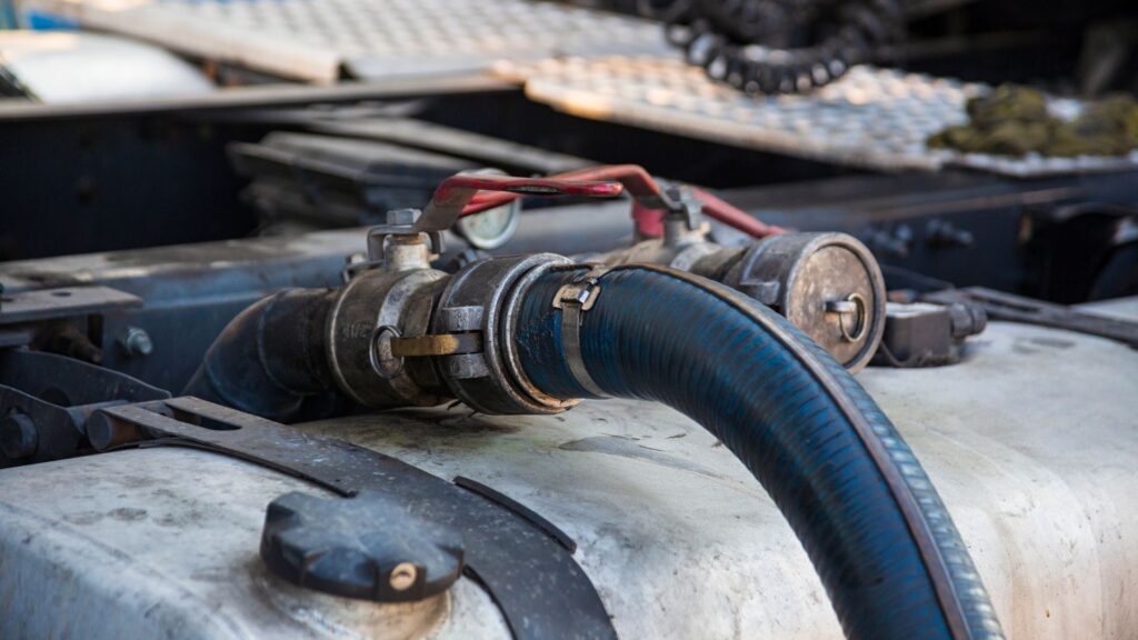 Protektor as the spill control at fuel transfer zone