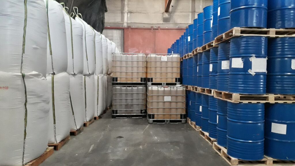 protektor maat for leak protection for pesticide and fertilizer storage