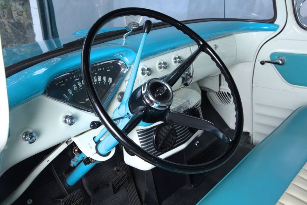 1959 Chevrolet Apache 3100 half ton pick-up