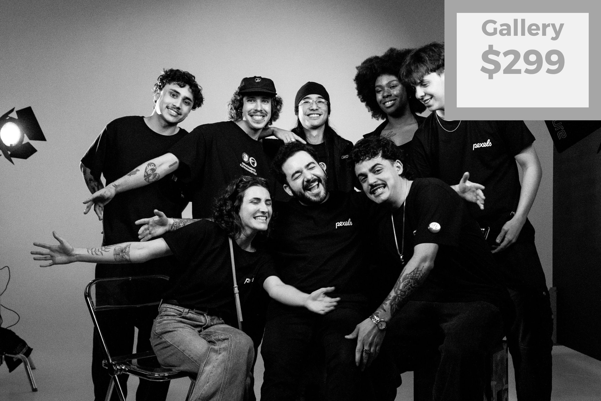 Enjoy a 90-minute studio photoshoot session with 50 beautiful digital images of your choice.
Plus, receive one handcrafted 12